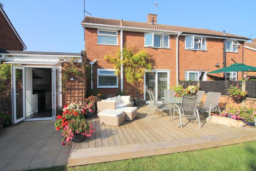 3 Bedroom SemiDetached For Sale in Norman Road, Barton Le Clay