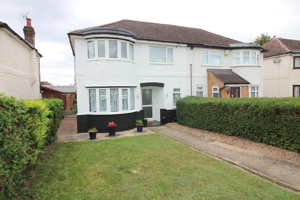 3 Bedroom SemiDetached For Sale in Sundon Park Road, Luton, Bedfordshire, LU3 3AD Property