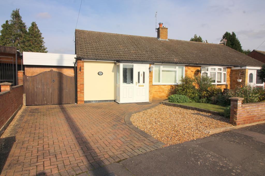 Mantons Estate Agents in Luton Property Sales in Luton, Barton Le