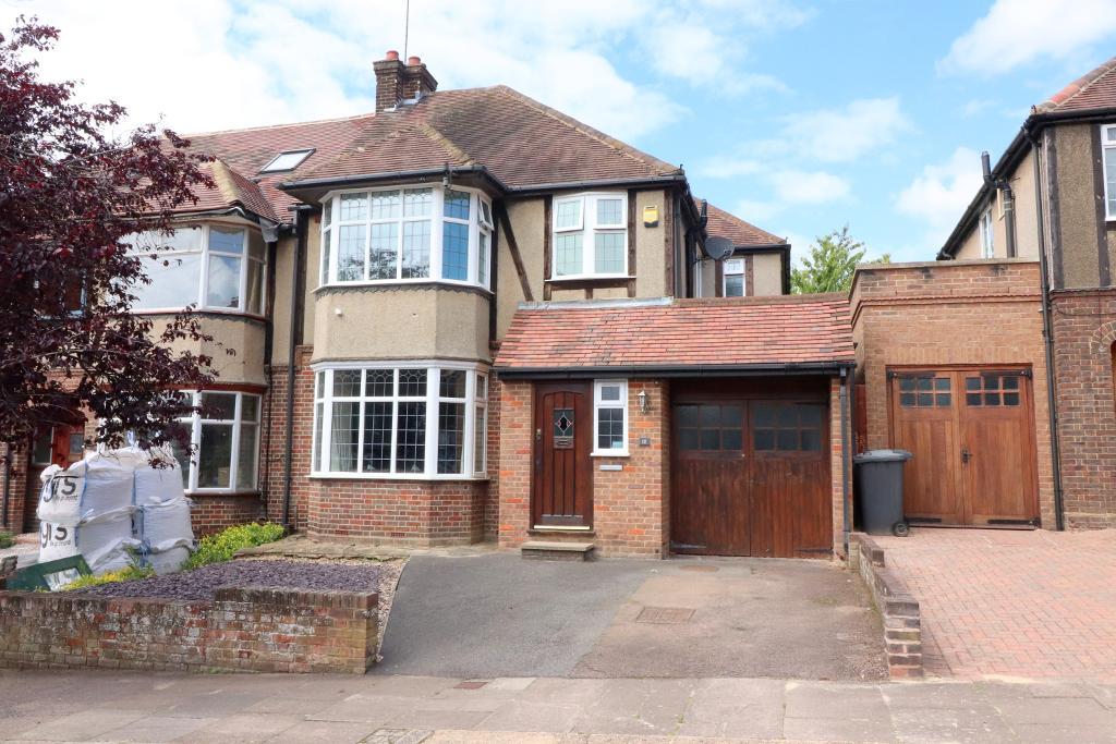 Mantons Estate Agents in Luton Property Sales in Luton, Barton Le