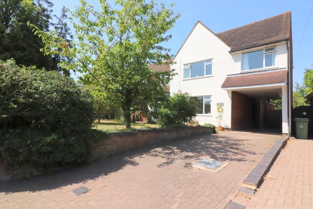 3 Bedroom SemiDetached For Sale in Manor Road, Barton Le Clay