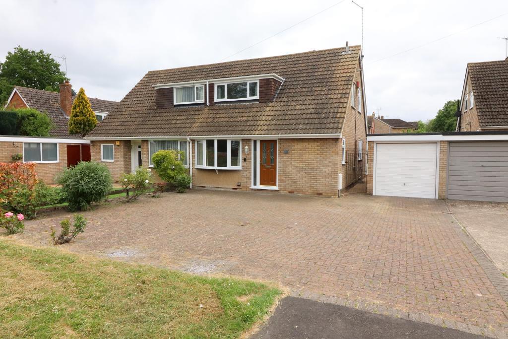 Dunstall Road, Barton Le Clay, Bedfordshire, MK45 4NX