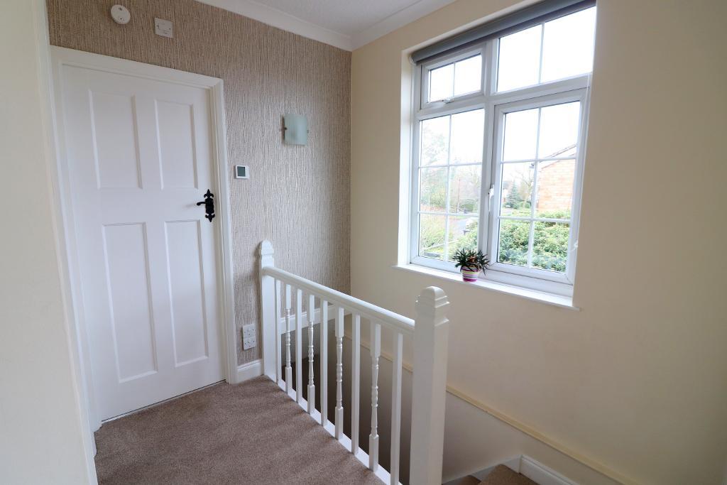 3 Bedroom SemiDetached For Sale in Manor Road, Barton Le Clay
