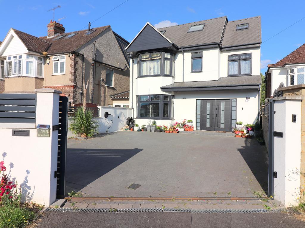 Barton Road, Luton, Bedfordshire, LU3 2BE