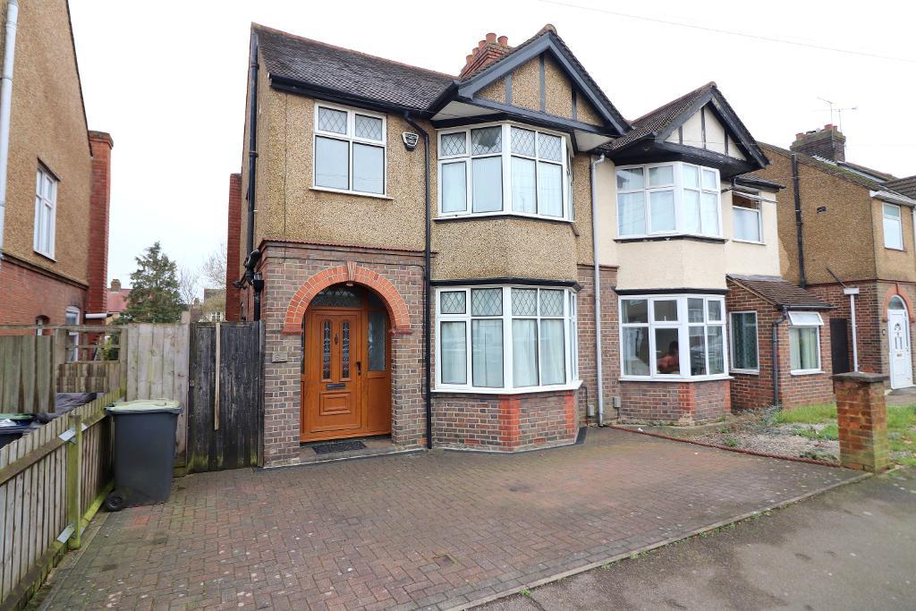 Durham Road, Luton, Bedfordshire, LU2 0RD