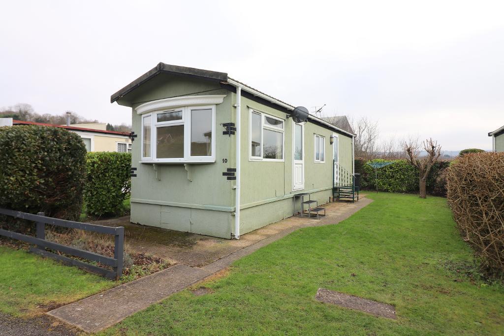 Castle Hill Road, Totternhoe, Dunstable, LU6 1QH