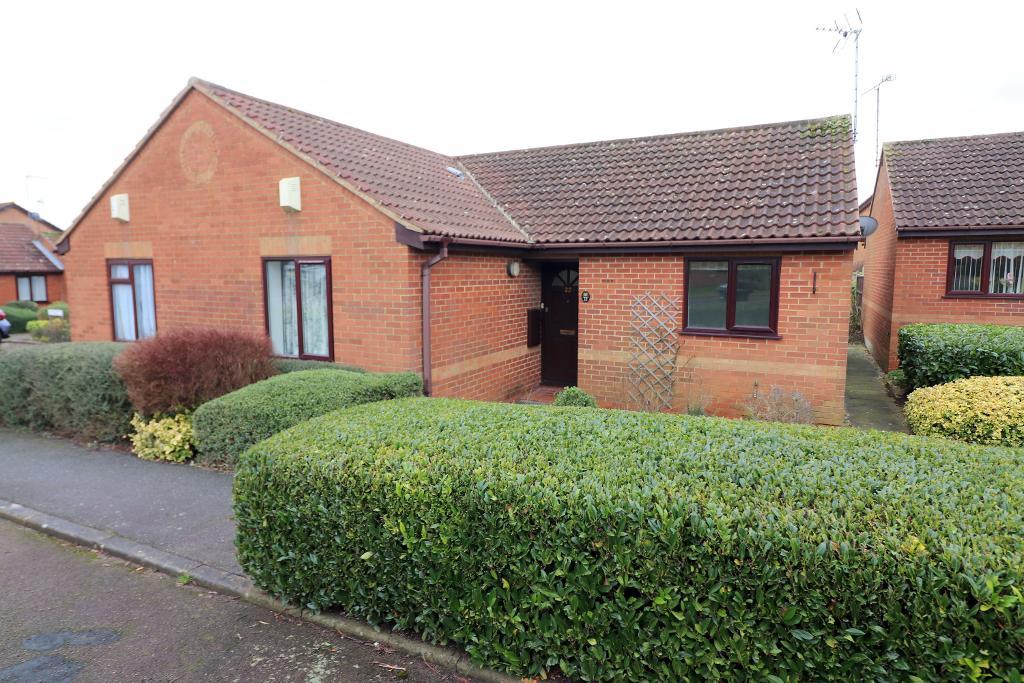 Edgcott Close, Luton, Bedfordshire, LU3 4DT