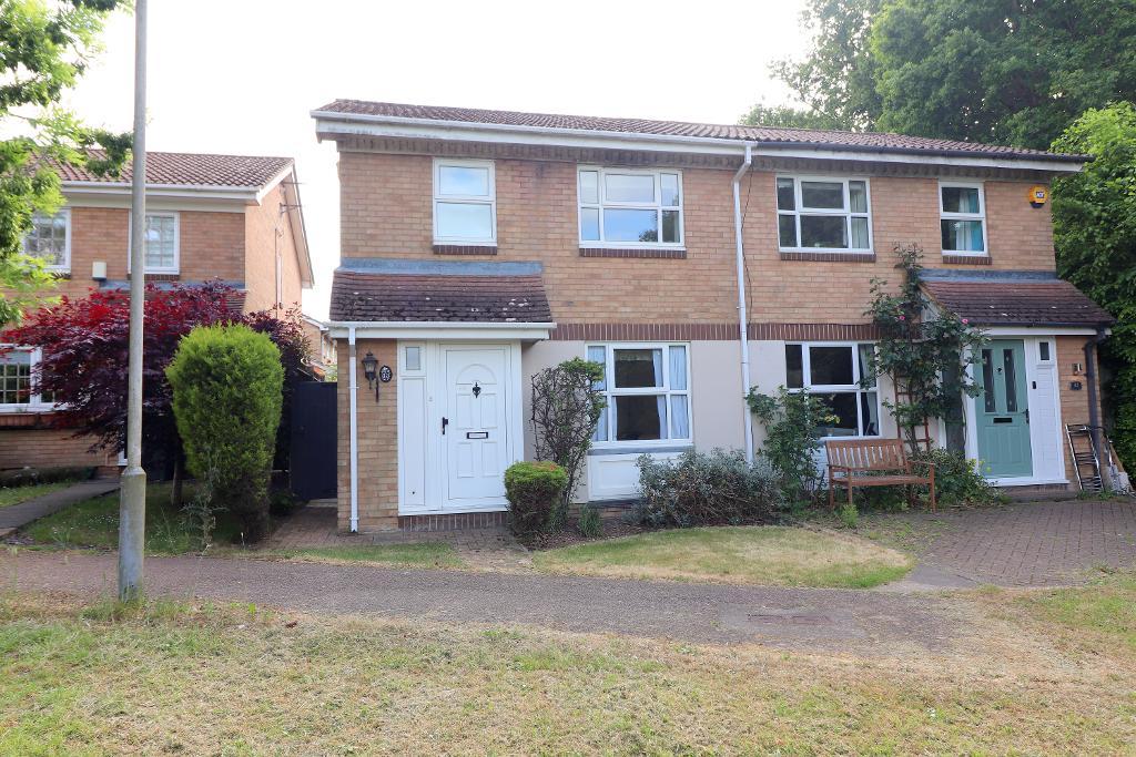 Rochford Drive, Luton, Bedfordshire, LU2 8SS