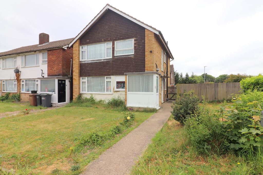 Birchen Grove, Luton, Bedfordshire, LU2 7TS