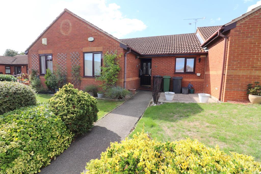 Edgcott Close, Luton, Bedfordshire, LU3 4DT