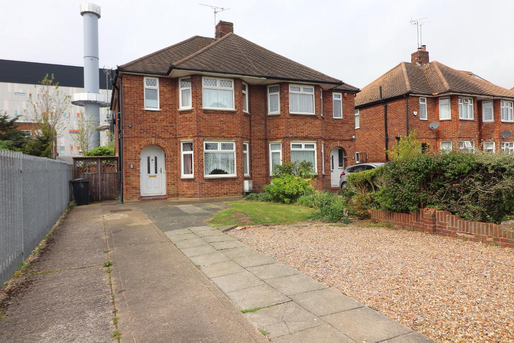 Faringdon Road, Luton, Bedfordshire, LU4 0EB