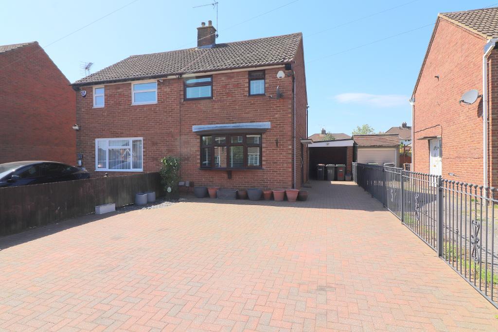 Rowelfield, Luton, Bedfordshire, LU2 9HL