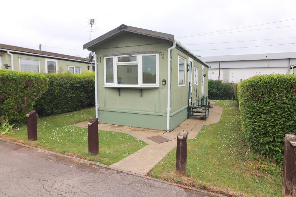 Westbourne Park, Nursery Road, Luton, Bedfordshire, LU3 2RQ