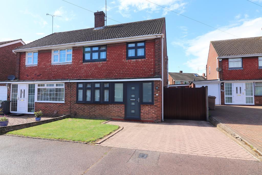 Torquay Drive, Luton, Bedfordshire, LU4 9LN