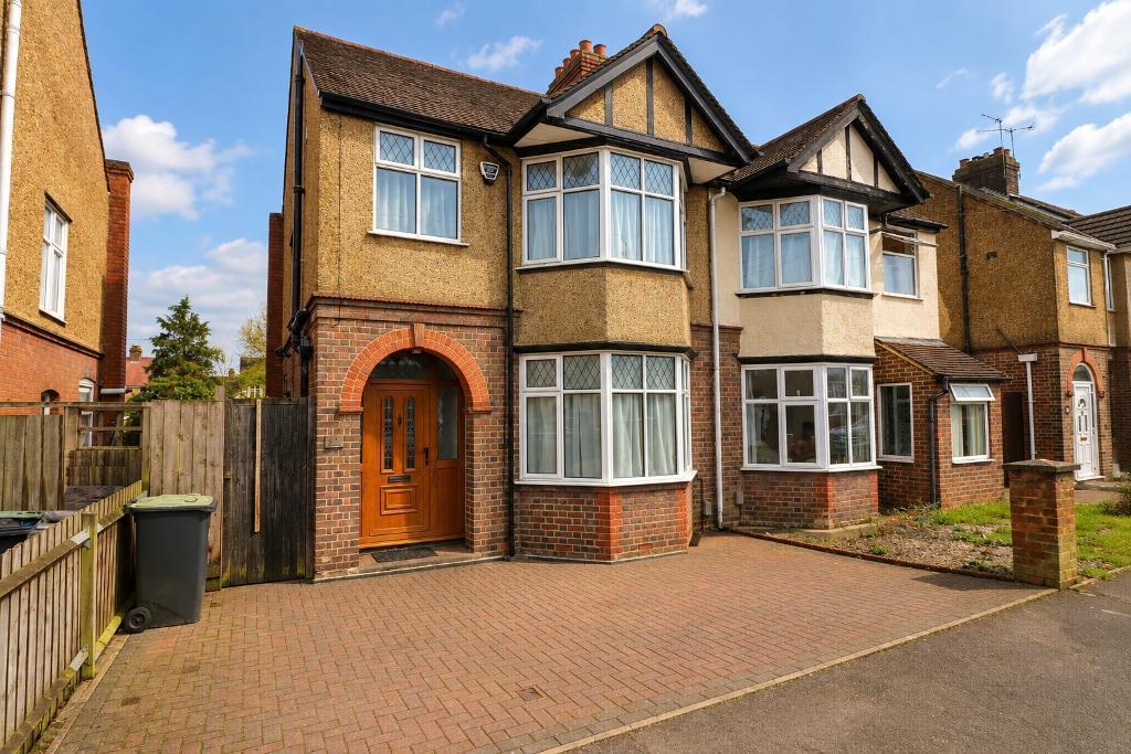 Durham Road, Luton, Bedfordshire, LU2 0RD