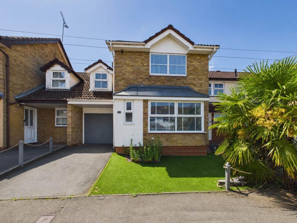 Whitehaven, Luton, Bedfordshire, LU3 4BX