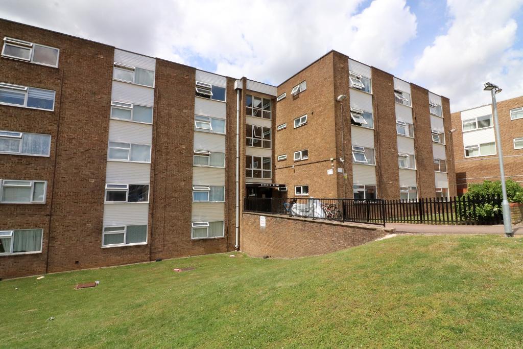 Burfield Court, Handcross Road, Luton, Bedfordshire, LU2 8JY